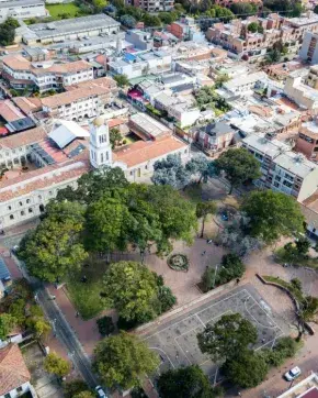 Fotografía panorámica de ciudad de Colombia