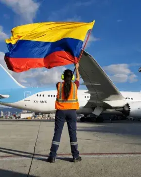 Colombia fortalece su conectividad aérea internacional con la entrada en operación de 20 nuevas rutas durante 2026.