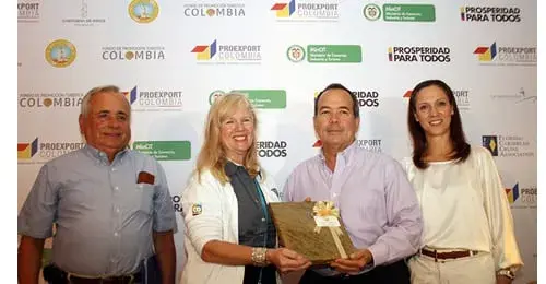 Proexport president, Maria Claudia Lacouture, and Florida-Caribbean Cruise Assoc