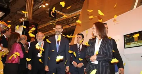 Príncipes de Asturias visitan stand de Colombia en Fitur 2013
